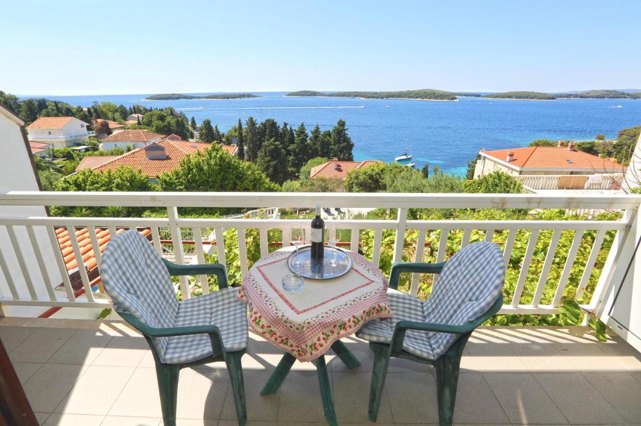 Apartment Stefani Хвар Екстер'єр фото