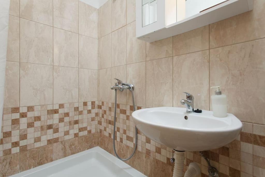 Apartment Stefani Хвар Екстер'єр фото